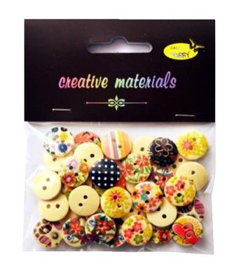 Guziki drewniane kremowe z jednostronnym nadrukiem we wzory kwiatowe. Wielkość :  15 mm. Opakowanie 15 gram. Kod towaru : GZ002