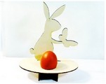 Podstawka pod jedno jajko, do ozdabiania : Królik z motylem Kod : SKL-Z116 Podstawka pod jedno jajko, do ozdabiania : Królik z motylem Kod : SKL-Z116
